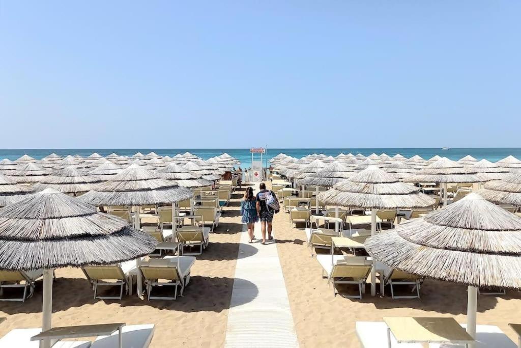 Casa Francesco 80M Dal Mare Cristallino Лидо Марини Екстериор снимка